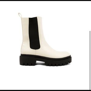 Chunky ivory & black booties • NEW WITH TAGS